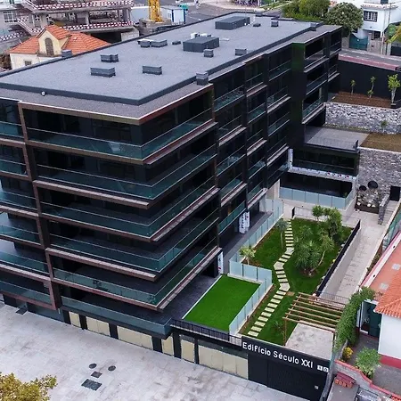 Seaside Xxi-10, By Op