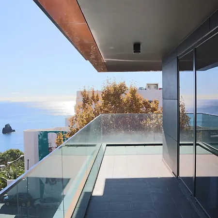 Seaside Xxi-10, By Op